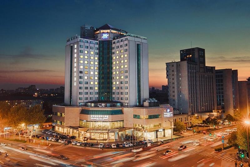 Courtyard By Marriott Yangzhou Hotel ภายนอก รูปภาพ